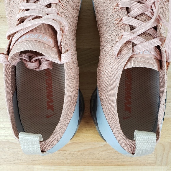 nike • air vapormax flyknit rose gold - Picture 6 of 8